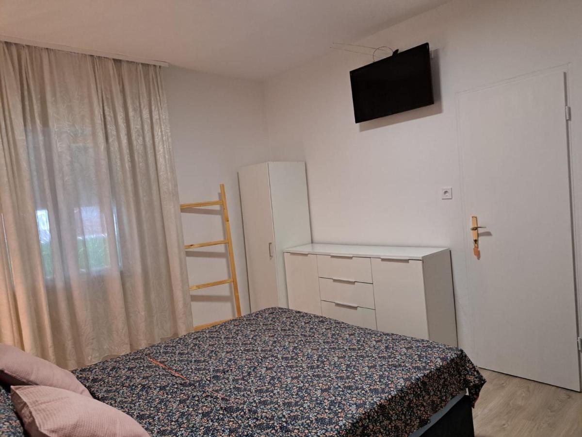 Zefir Apartments プレマントゥーラ エクステリア 写真